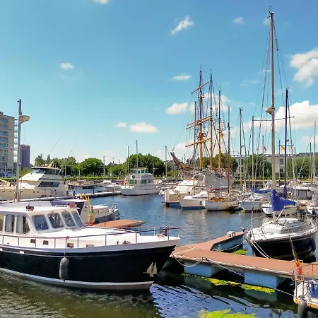 Awesome In With Wifi אוסטנדה